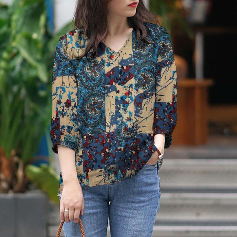 Women’s Casual V-Neck Printed Top